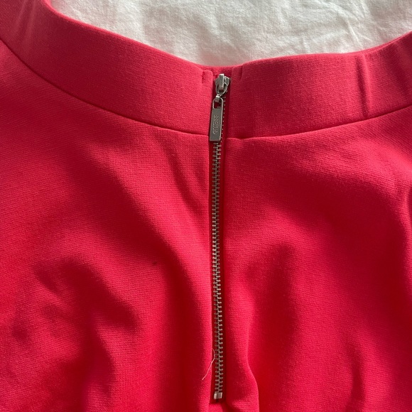 Guess Skater Skirt size XS - Picture 2 of 3